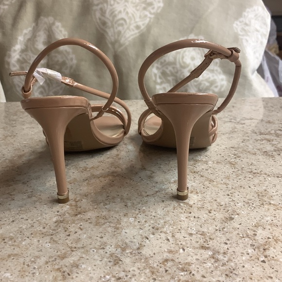 NEW Kenneth Cole New York Baxley Strappy High Heel Sandals Size 9 - Picture 6 of 7